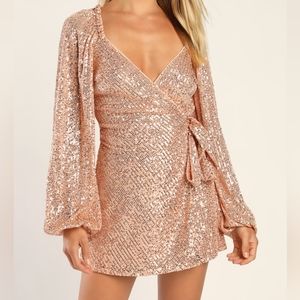 NWT sold out in stores. Lulus rose gold dress
